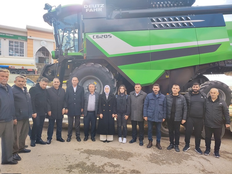 Akkise Tarımsal Kalkınma Kooperatifine Biçerdöver Hibesi